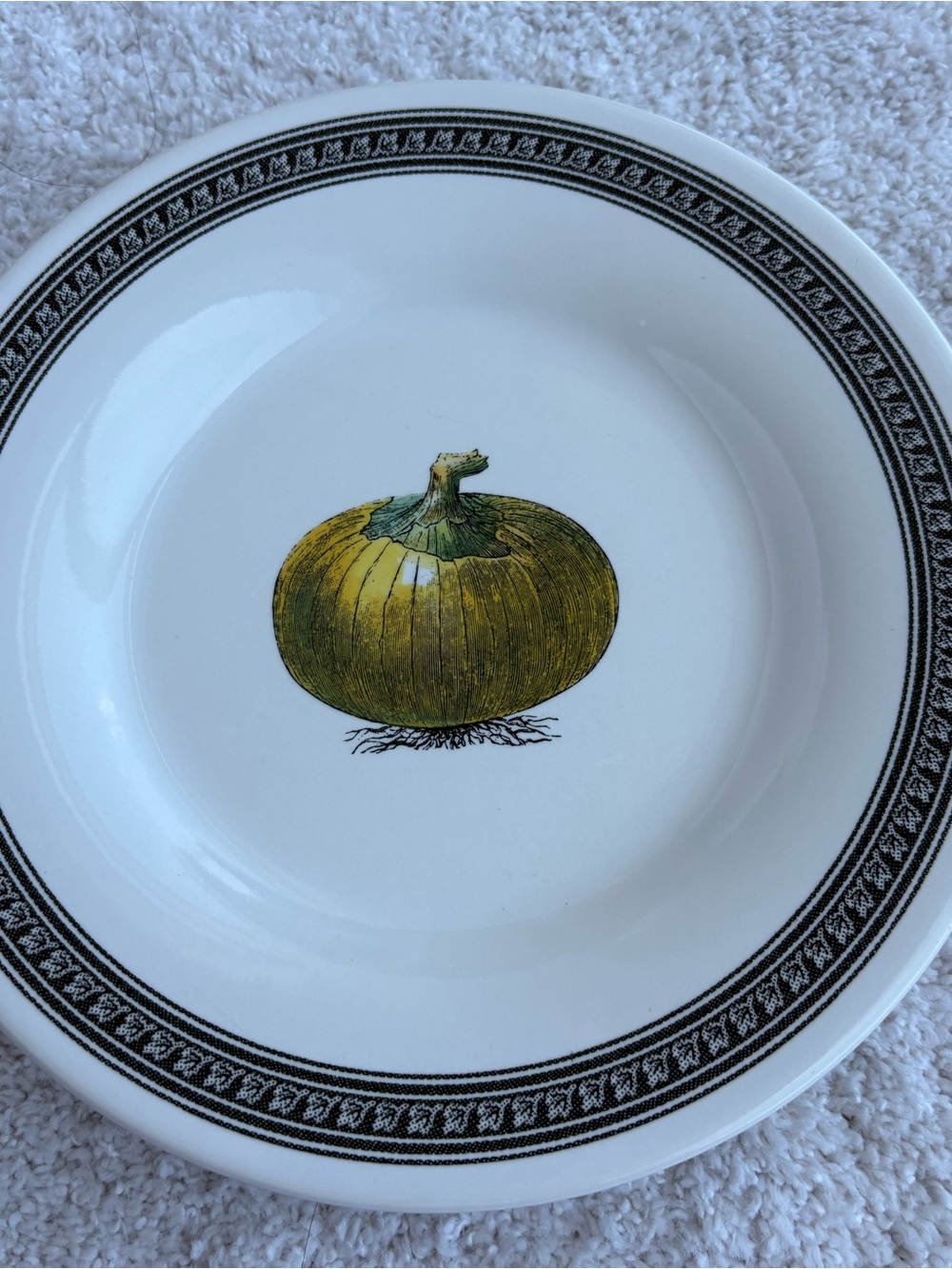 Vintage Pfaltzgraff Farmers Market Onion Salad Plate